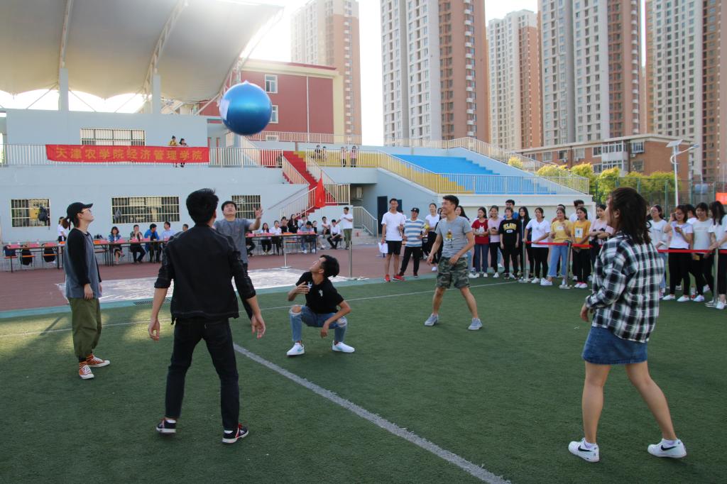 青春飞扬 展我风采——我院成功举办大学生趣味运动会